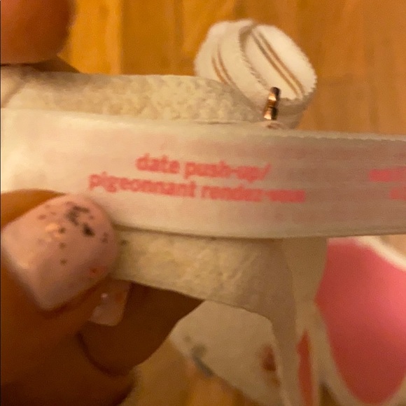 PINK Victoria’s Secret Date Push Up Bra Ivory & Floral Print 34C - Picture 8 of 8